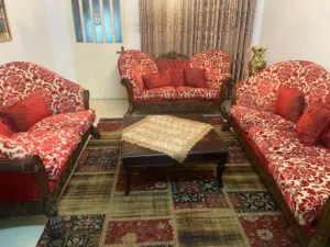 طقمين كنب للبيع