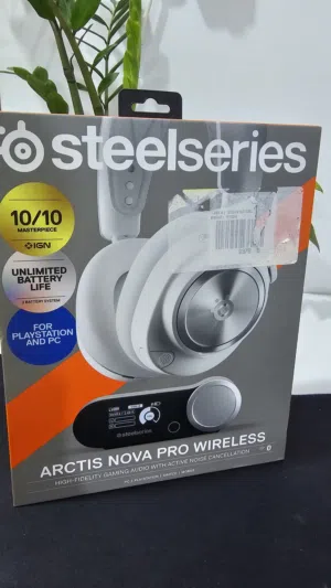 SteelSeries Nova Pro Wireless