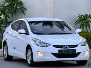 هونداي افانتي محبوبة الشعب سيارة ربي يبارك عيب واحد لا محرك كمبيو بلموس عيار 24