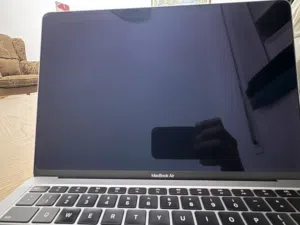 اقرأ الوصف كامل مهم MacBook Air 2020 ممتاز للدراسة او العمل او اي شي