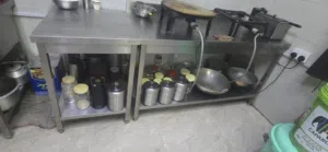 معدات مقهى بحالة ممتازة مستخدمه فقط 6 أشهر للبيع والسبب مغادرة العماله الوافدة ولا يوجد عامل