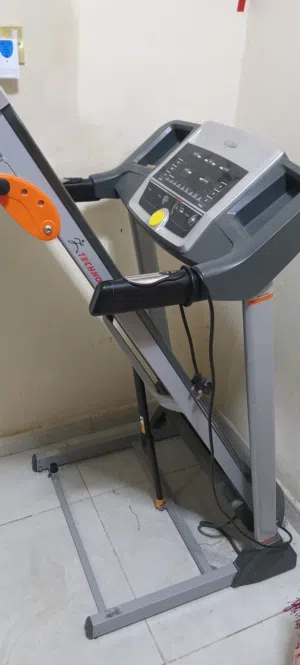 Urgent Sale ,Price decreased Techno gear treadmill 1.5 hp in Buraimi