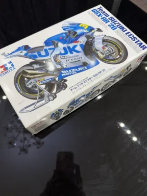 موديل دراجة نارية تاميا سوزوكي جديد غير مجمع Tamiya 1/12 Scale ModelKit Suzuki ECSTAR GSX-RR MotoGP