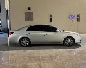Used Toyota Avalon in Dhofar