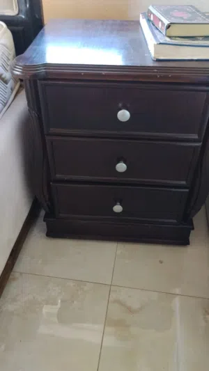 غرفه نوم و فرشه للبيع