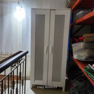 بيعه سريعه خزانه ملابس لستيكر شوي فيه تلف