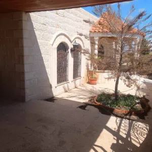 355 m2 3 Bedrooms Villa for Sale in Zarqa Al Zarqa Al Jadeedeh