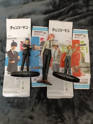 Anime figures Chainsaw man official Bandai figures -like new, 2 with boxes