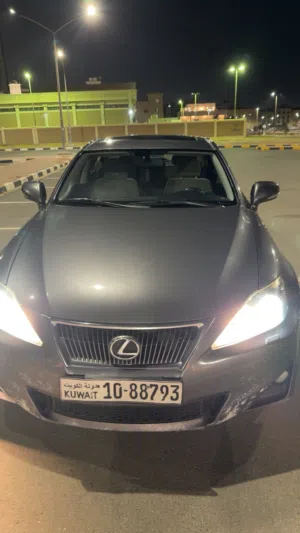 للبيع لكزز حجم 250si