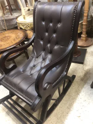 كرسي هزاز خشب زان صولد للبيع