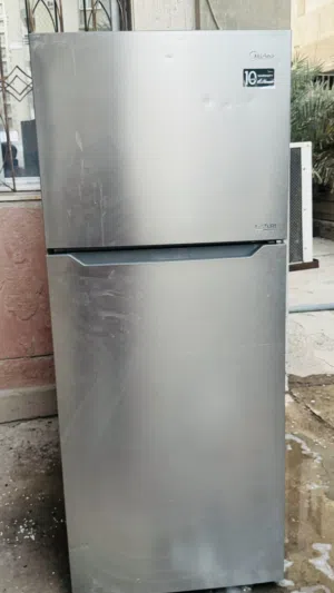 Media refrigerator