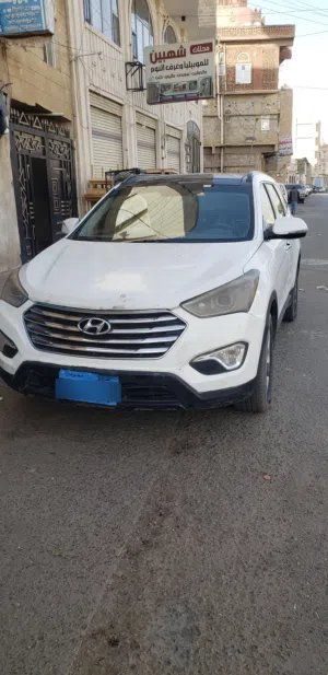 Used Hyundai Santa Fe in Sana'a