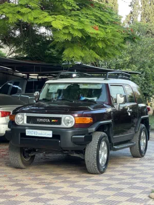 Used Toyota FJ in Tripoli