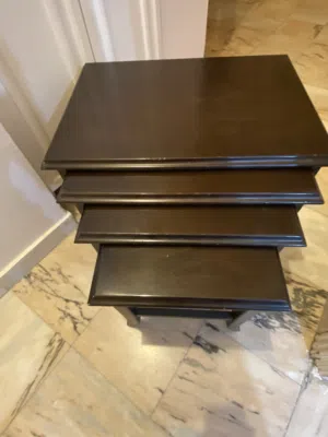 4 طاولات جانبية