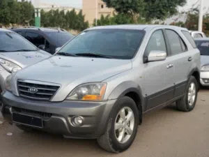 كيا سيرانتو 2007 نظيفة