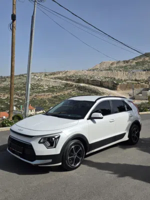 كيا نيرو هايبرد 2022 فل مسكر عدا قتحة سقف