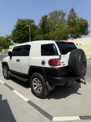 Used Toyota FJ in Sharjah