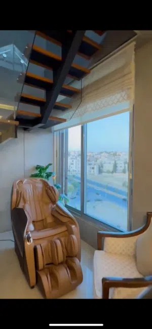 شقة طابق  ثلاث مع روف