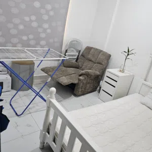 مطلوب شريكة سكن
