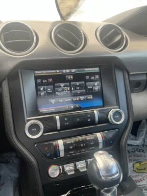 شاشه موستنج sync2