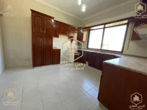 180 m2 3 Bedrooms Apartments for Rent in Amman Khalda