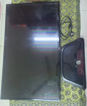 Title: LG 47-inch Full HD LED TV - Cinematic Display (High Quality)