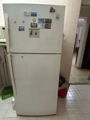 Refrigerator for Sale – Excellent Working Condition – OMR 50