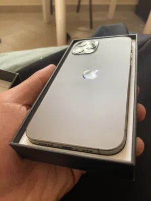 ايفون 12Pro للبيع بسعر حرق مساحته 256GB