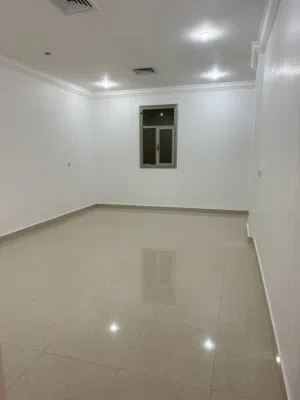 200 m2 3 Bedrooms Apartments for Rent in Farwaniya Abdullah Al-Mubarak