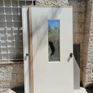 عندي ثلاث ابواب داخليه