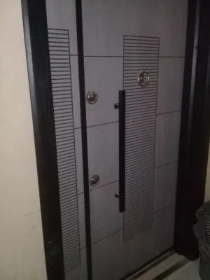شقة في طريق المطار حي السلام