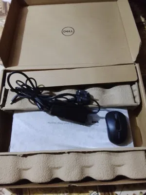 لابتوب كامل ملحقاتة وياه جديد جديد جديد رجاءا ابيع مستخدم شهر نوعيه. dell كور ،اي 3 جيل 13 وياه ماوس