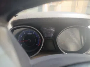 Used Hyundai Elantra in Al Dakhiliya