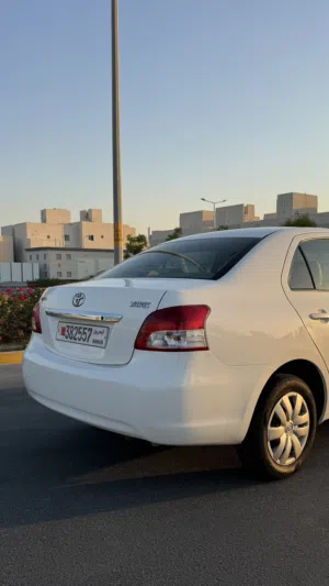 تويوتا يارس موديل 2011