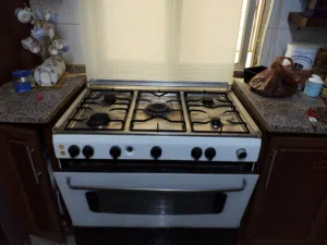 غاز للبيع الحجم الكبير قابل للتفاوض سكان جبل المناره للتواصل ع الرقم