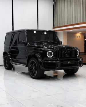 SUV Mercedes Benz in Cairo