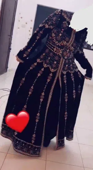 ثوب الملكه رانيا
