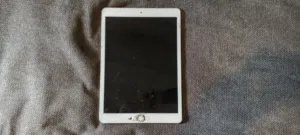 Apple iPad 128 GB in Amman