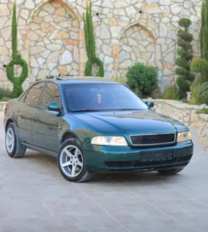 اودي 1998 1800 بنزين