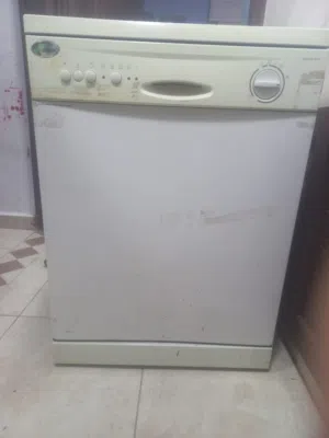 جلايه جلايه مستعمله و شغاله امورها تمام بسعر مغري جدا جدا