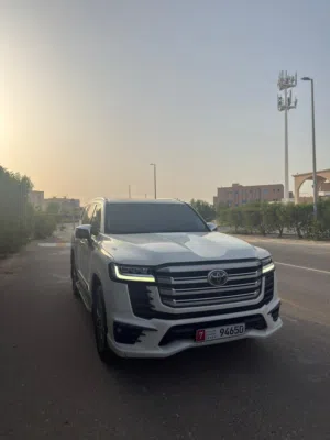 Used Toyota Land Cruiser in Abu Dhabi