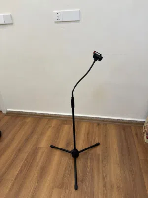 للبيع ستاند موبايل مستعمل قليل