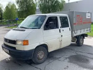 Used Volkswagen Transporter in Tripoli