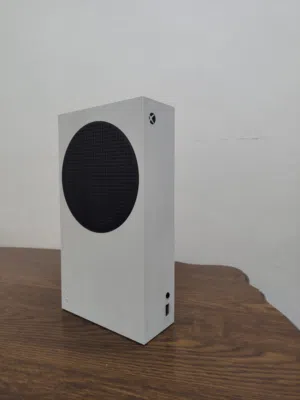 XBOX Series S للبيع في حالة وكالة او بدل على بيسي