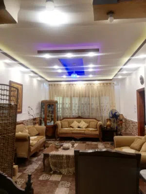 شقة طابقيه طابق ارضي مساحة 156م + شقة مستقلة مساحة 56م
