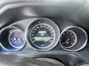 مرسيدس بنز الفئة E 2014 E 300 مستعملة بحالة ممتازة رمادي خليجي