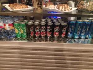 للبيع ثلاجة عرض كيك وحلويات تجارية