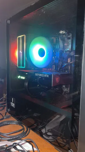 كمبيوتر صفار بجميع باكواته