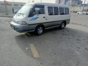 Used Hyundai H 100 in Amman