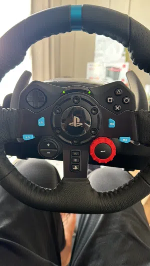 Racing wheel and pedal set with cockpit frame (used) - for PS5